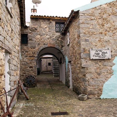 B&B Sa Zodia Guest House Bitti Exterior photo